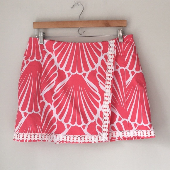 crown & ivy Pants - Crown & Ivy RARE Coral Pink Shell Print Skort